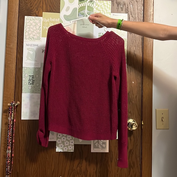 DEB maroon sweater - Picture 2 of 2